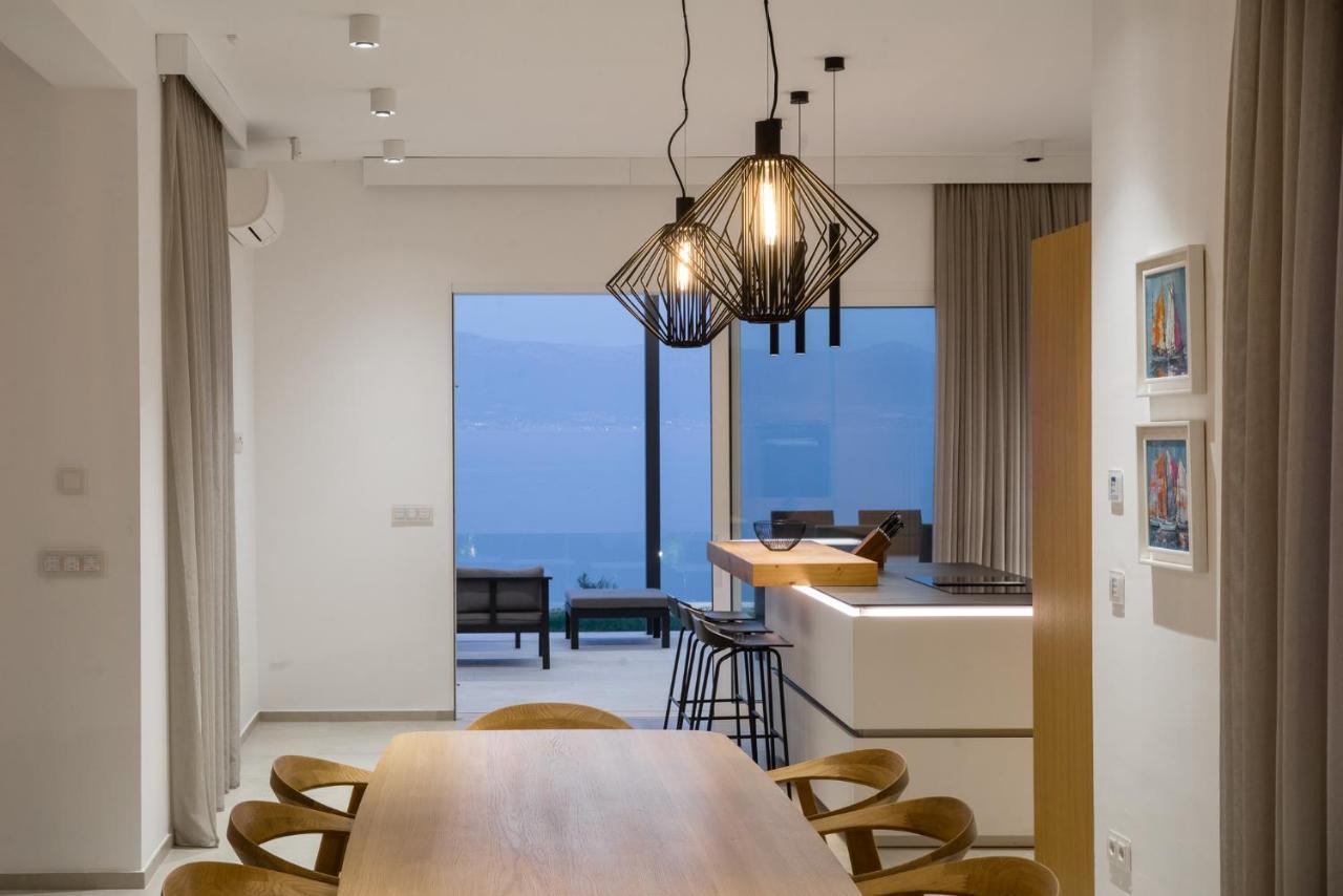 Acadia Beach Villas & Apartments Слатине Екстериор снимка