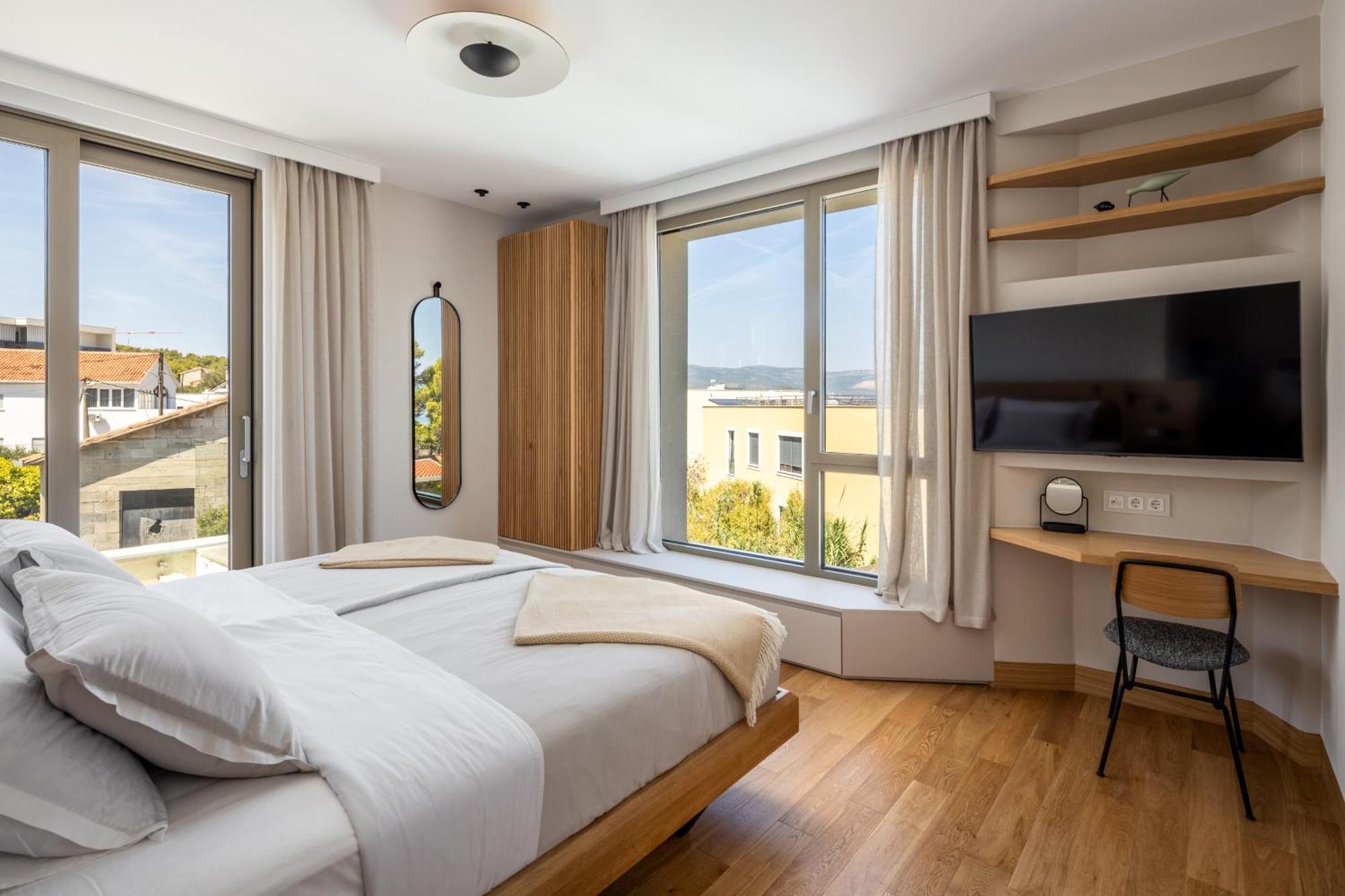 Acadia Beach Villas & Apartments Слатине Екстериор снимка
