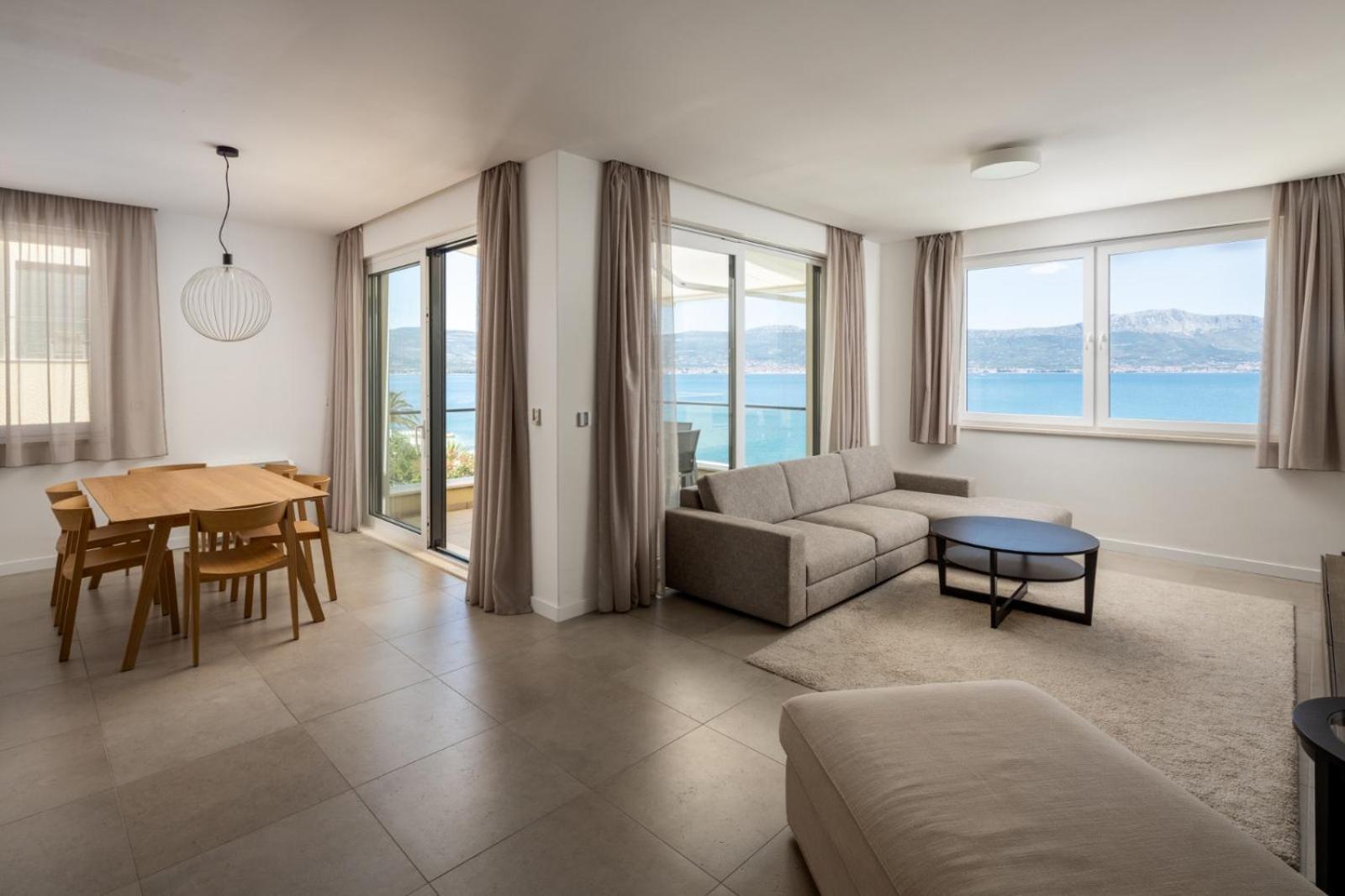 Acadia Beach Villas & Apartments Слатине Екстериор снимка