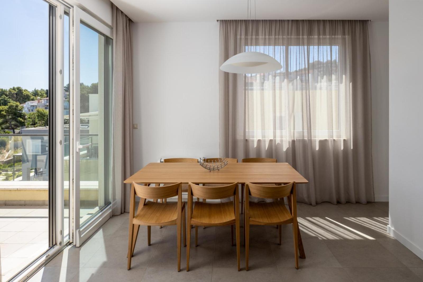 Acadia Beach Villas & Apartments Слатине Екстериор снимка