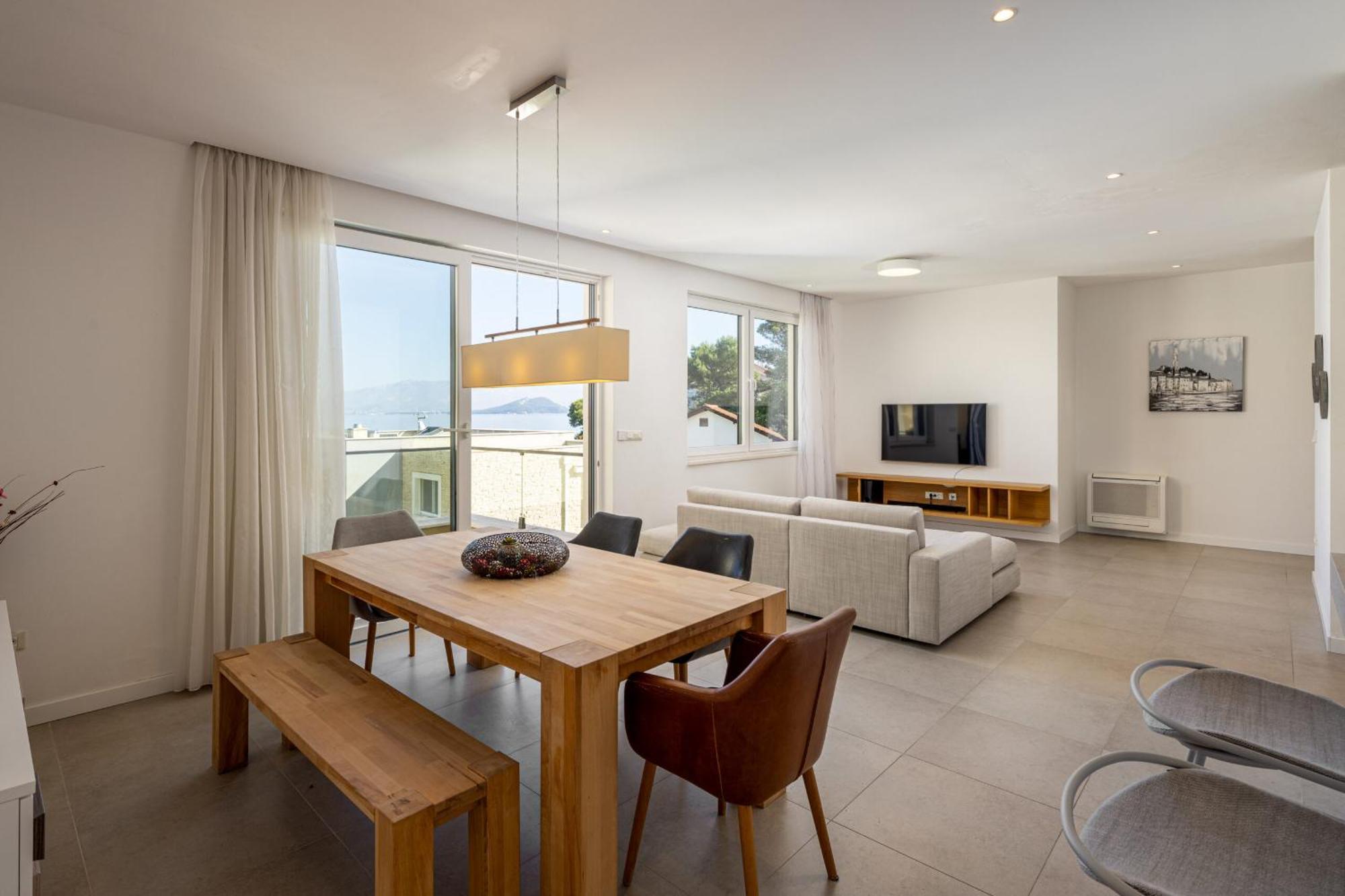 Acadia Beach Villas & Apartments Слатине Екстериор снимка